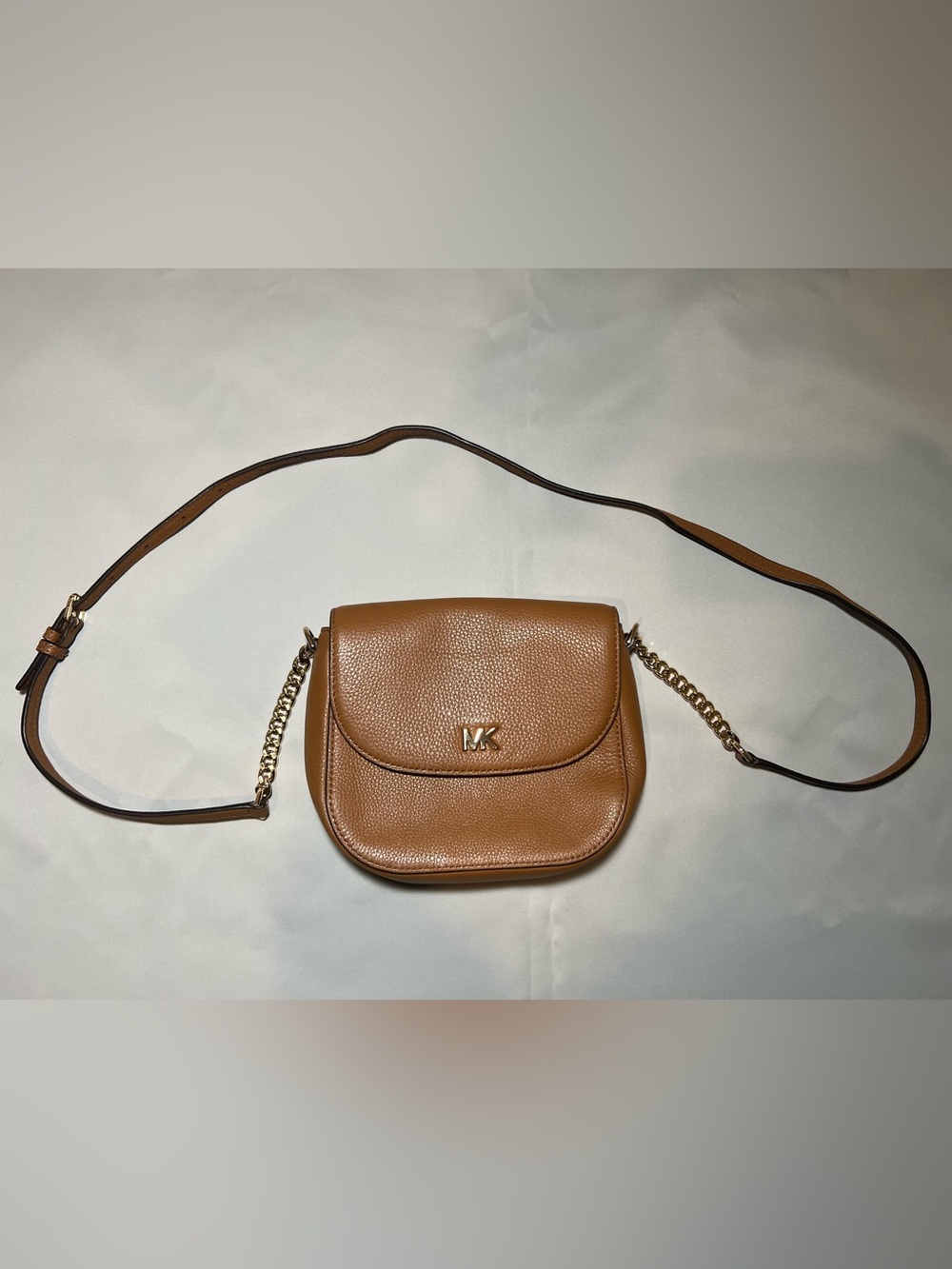 Michael Kors Tan Pebbled Leather Crossbody Bag | Gold Hardware - Picture 5 of 16